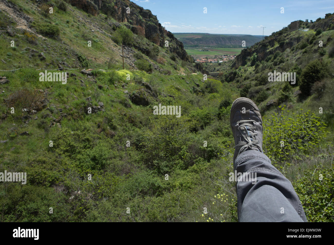 Mein Bein Aufstieg mitten in der Landschaft Tal der Ansicht Patones, ein Dorf, das gehört zur Provinz Madrid (Spanien) Stockfoto