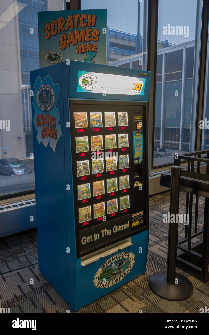 Kratzer und gewinnen Lotterie-Fahrkartenautomat Stockfoto