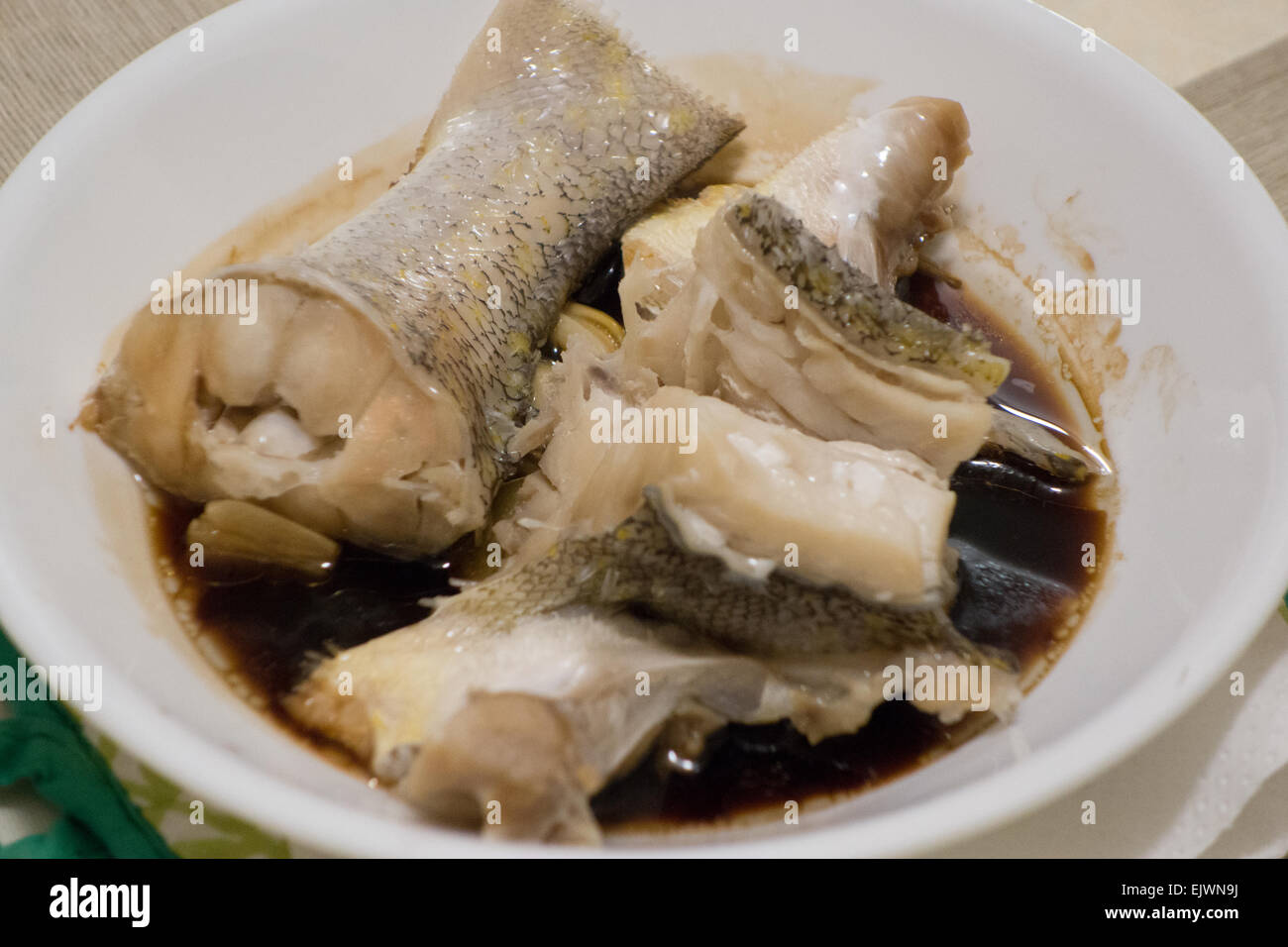 chinesischen Dampf-Fisch-Soja-sauce Stockfoto