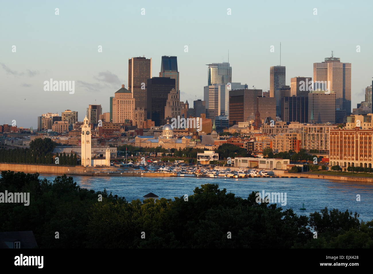 Stadtansicht von Jacques Cartier Brücke, Montreal, Quebec, Kanada Stockfoto