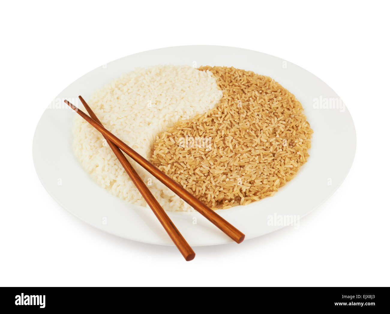 Teller mit Reis bilden ein Yin-Yang-Zeichen Stockfoto