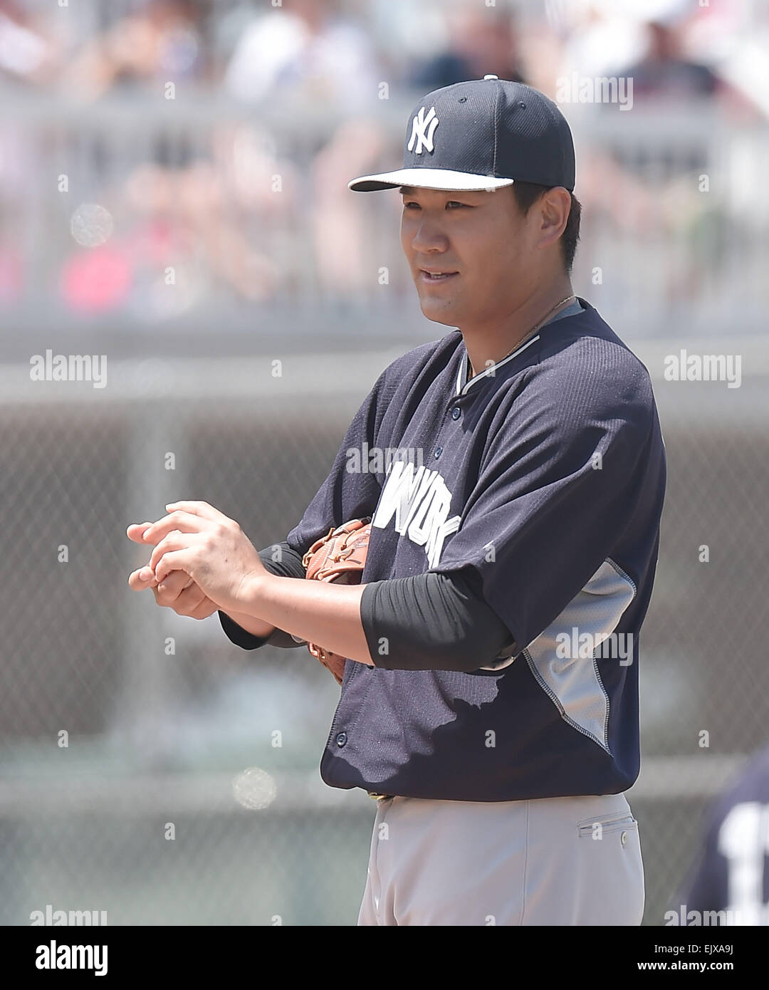 Fort Myers, Florida, USA. 31. März 2015. Masahiro Tanaka (Yankees) MLB: Pitcher Masahiro Tanaka von der New York Yankees in einem Frühling Training Baseball-Spiel gegen die Minnesota Twins CenturyLink Sports Complex in Fort Myers, Florida, Vereinigte Staaten. © AFLO/Alamy Live-Nachrichten Stockfoto