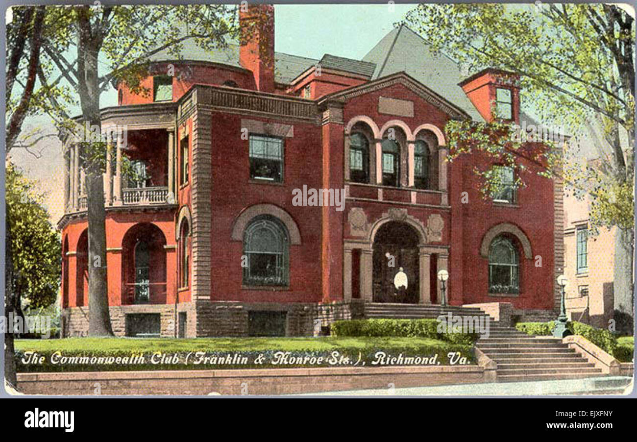 Diese Sammlung von über 600 Vintage-Postkarten aus Richmond, Virginia, zeigt Gebäude, Strukturen und soziale Szenen aus dieser Zeit. Viele Bilder zeigen Strukturen, die nicht mehr existieren oder sich erheblich verändert haben. Die Postkarten bieten auch einen Einblick in die kulturellen und sozialen Einstellungen der Zeit, die die architektonische und kommunale Geschichte der Stadt widerspiegeln. Stockfoto