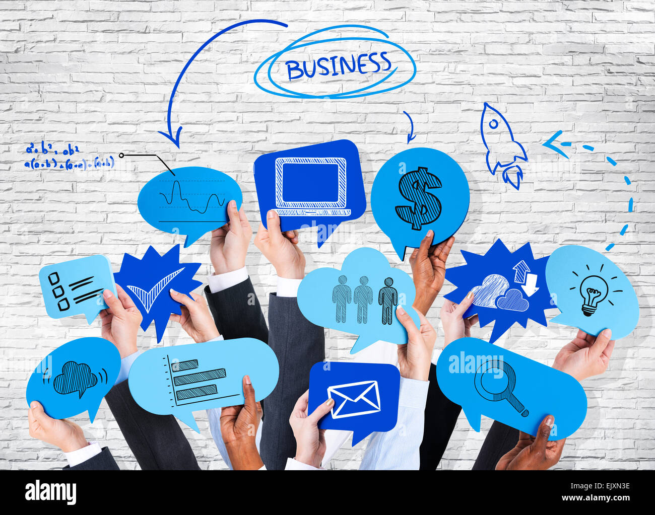 Geschäftsleute Hände halten die Sprechblase mit Business-Thema. Stockfoto