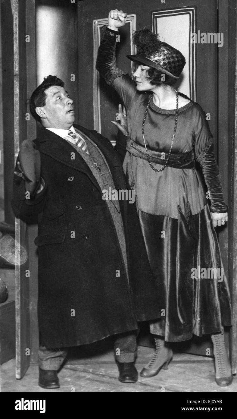 Szene aus der Pantomime spielen Cinderella. 24. Dezember 1916. Stockfoto