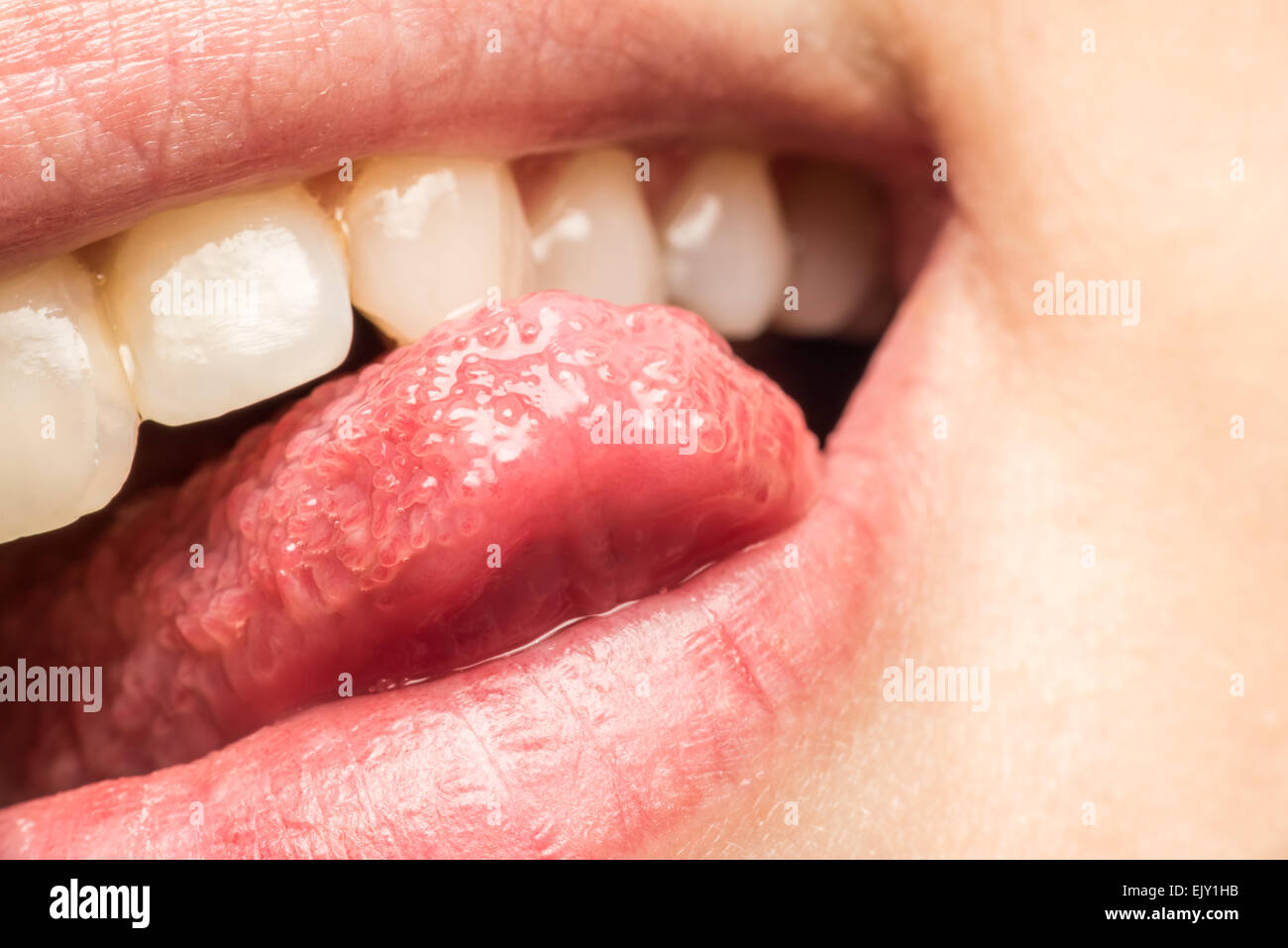 Tongue stick out Fotos und Bildmaterial in hoher Auflösung Alamy