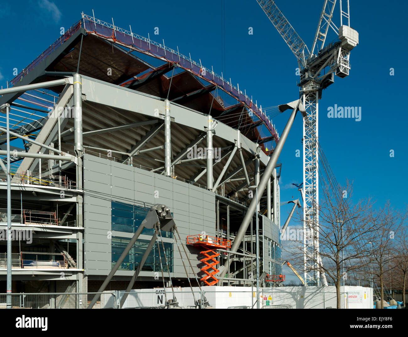 Etihad Stadium Südtribüne Erweiterungsprojekt während der Bauphase, Eastlands, Bradford, Manchester, England, UK Stockfoto