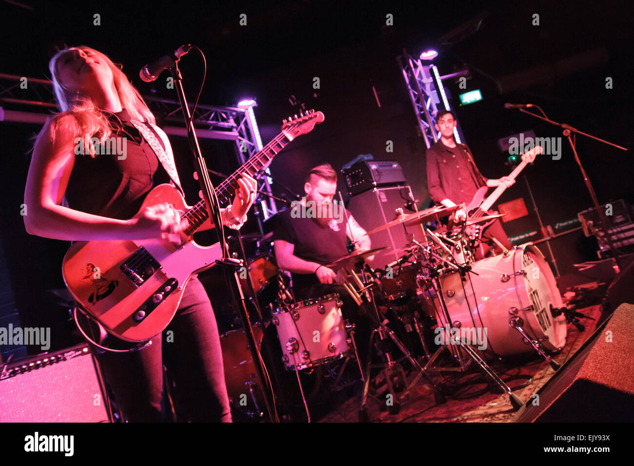 Chester, UK. 2. April 2015. Joanne Shaw Taylor erklingt in das Leben des Raumes in Chester Credit: Simon Newbury/Alamy Live News Stockfoto