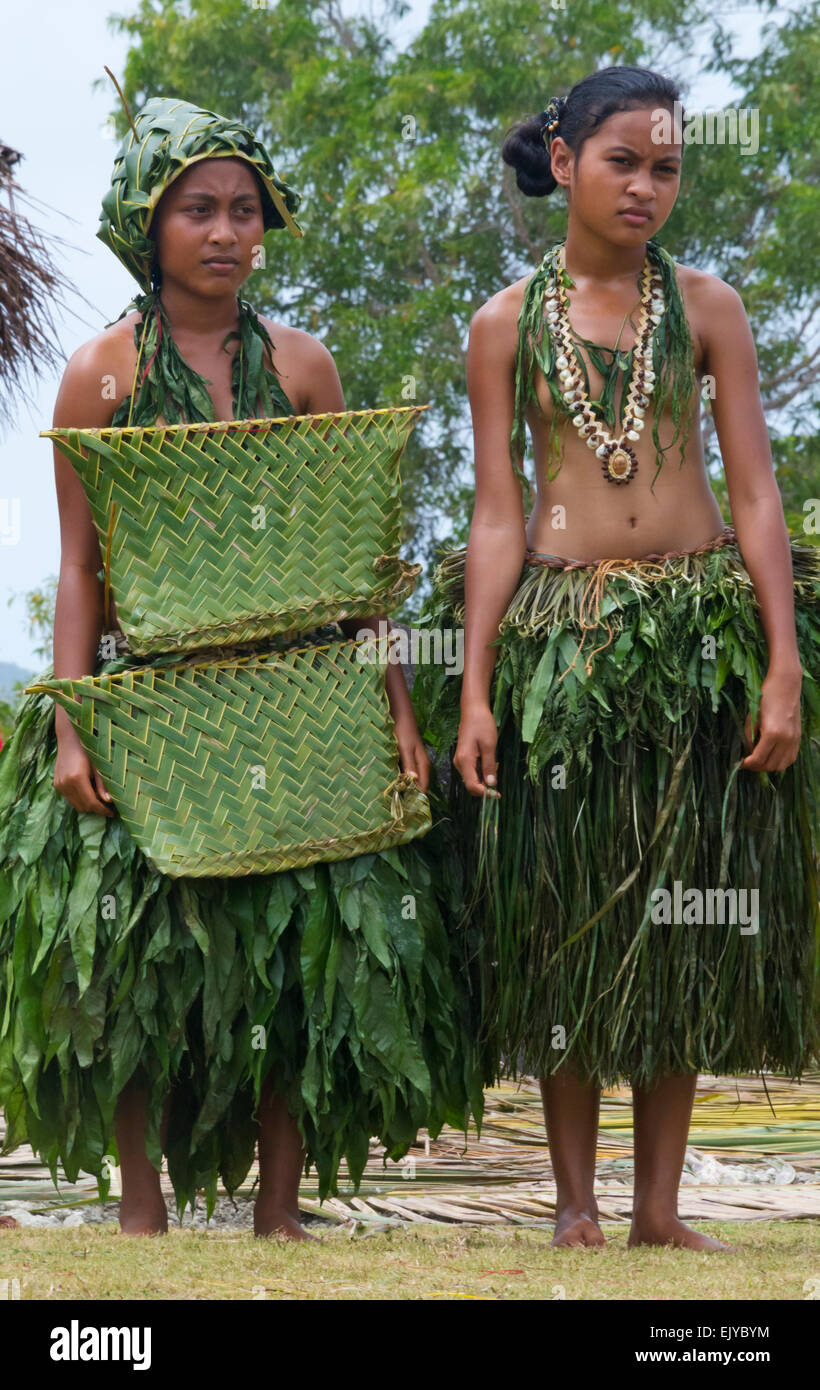 Yap Mädchen in traditioneller Kleidung auf Yap Day Festival, Insel Yap, Föderierte Staaten von Mikronesien Stockfoto