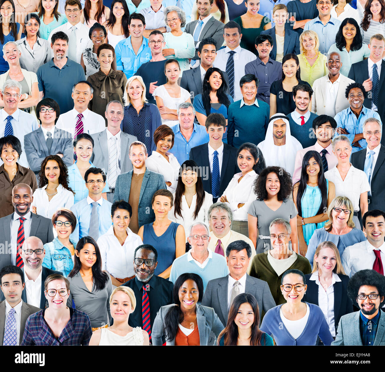 Multiethnische Gruppe von Menschen, die Lächeln Stockfoto