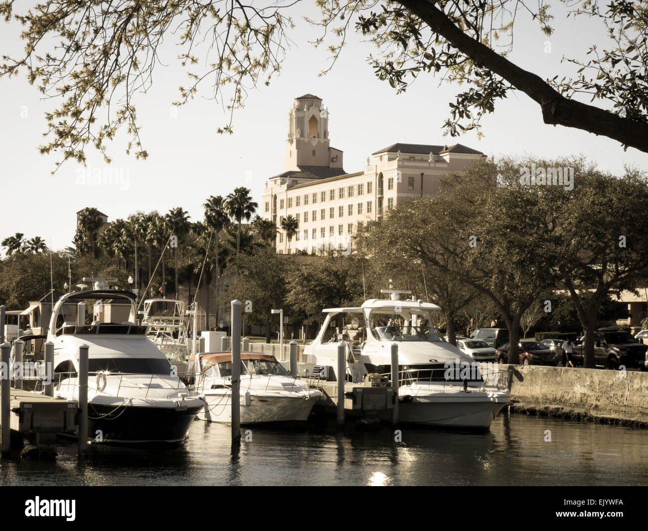 Nordbecken Yacht Marina und Vinoy Resort Hotel und Eigentumswohnungen, St. Petersburg, Florida, USA Stockfoto