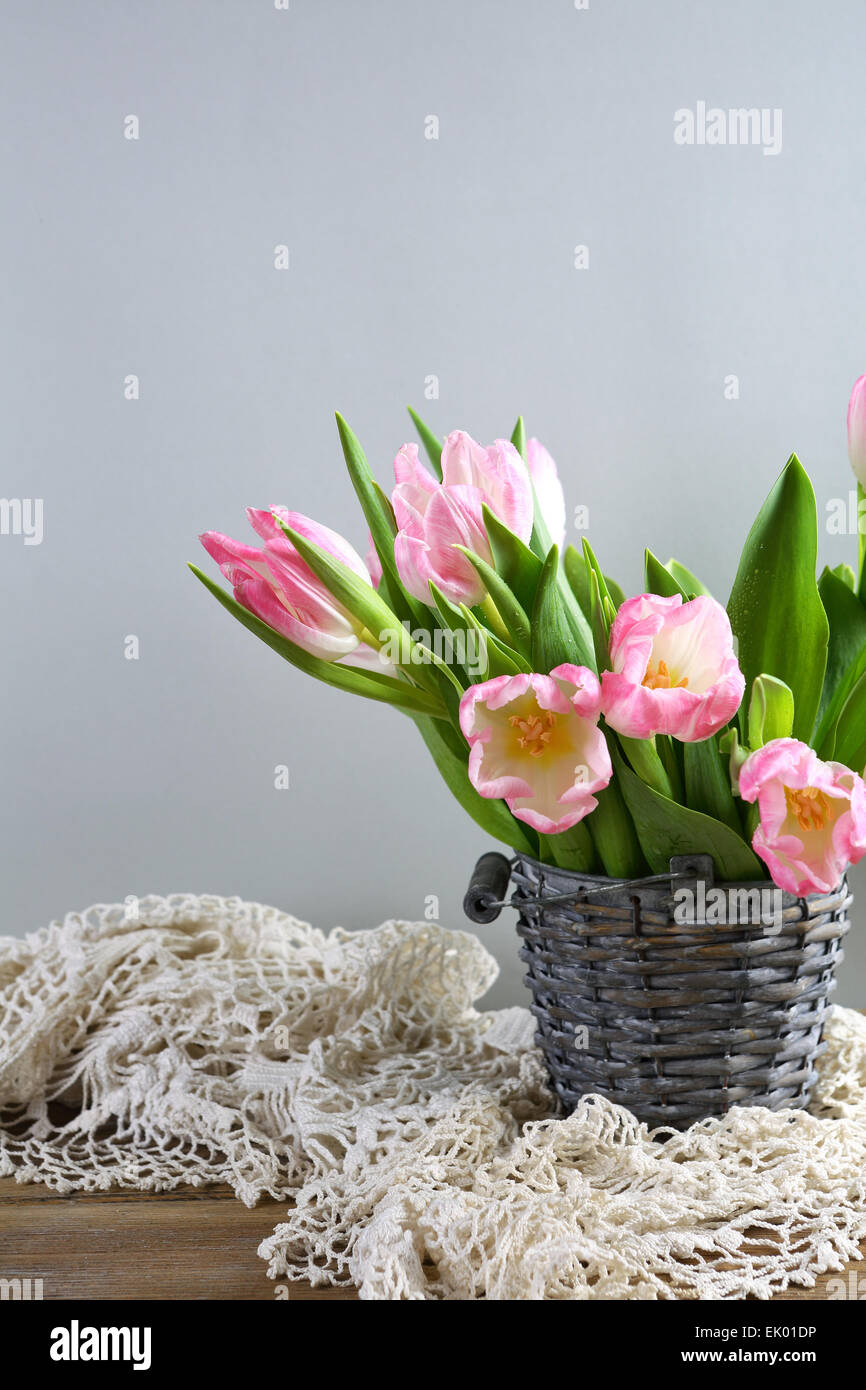 Bouquet von rosa Tulpen, frische Blumen Stockfoto