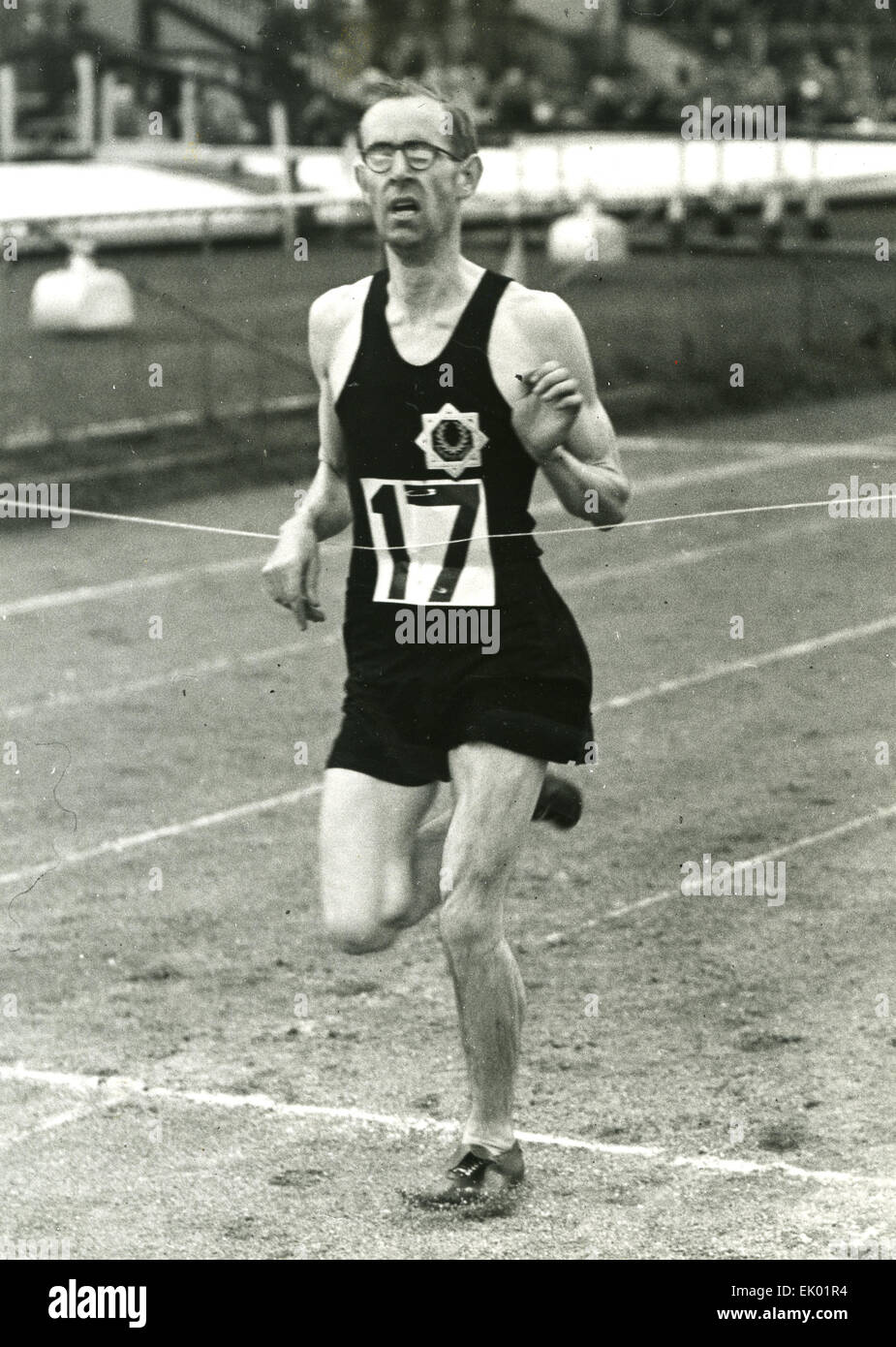 SYDNEY WOODERSON (1914-2006) englischer Athlet gewann die 3 Meile Rennen bei der AAA 1946 White City, London, treffen Stockfoto