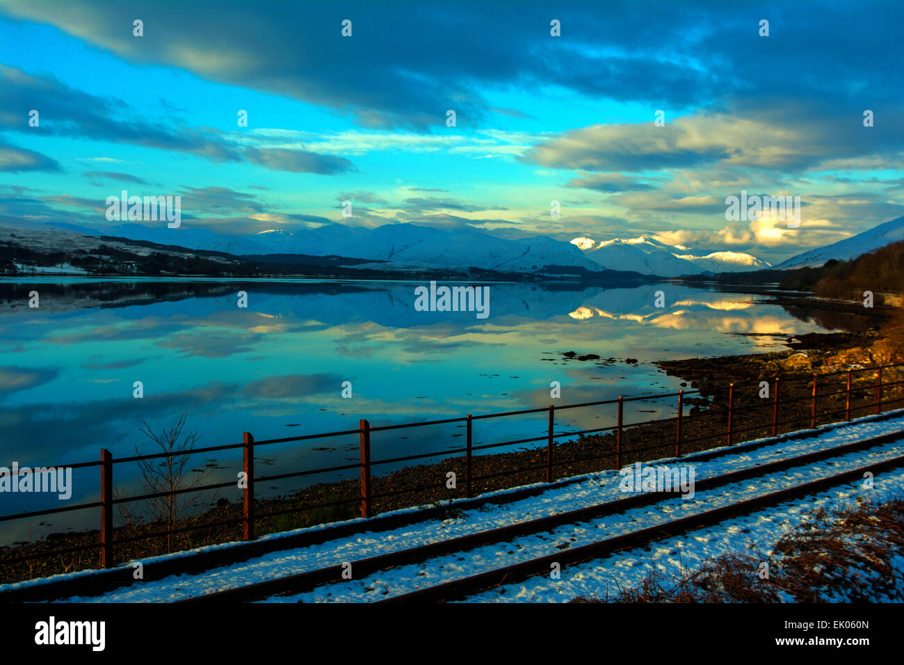 Sonnenaufgang am Loch Eil, Schottisches Hochland Stockfoto