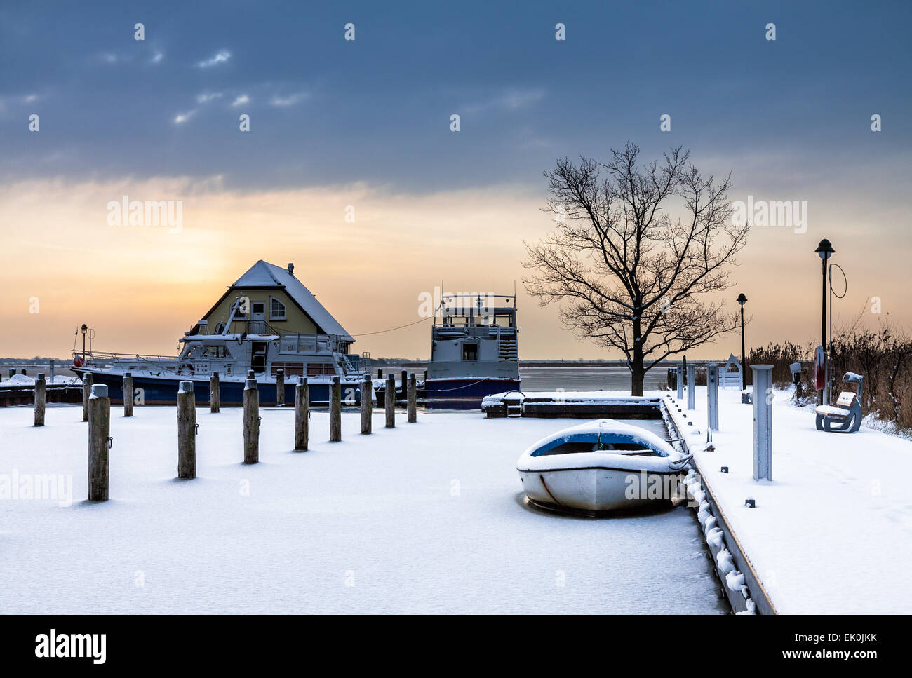 Hafen in Born (Deutschland) im winter Stockfoto
