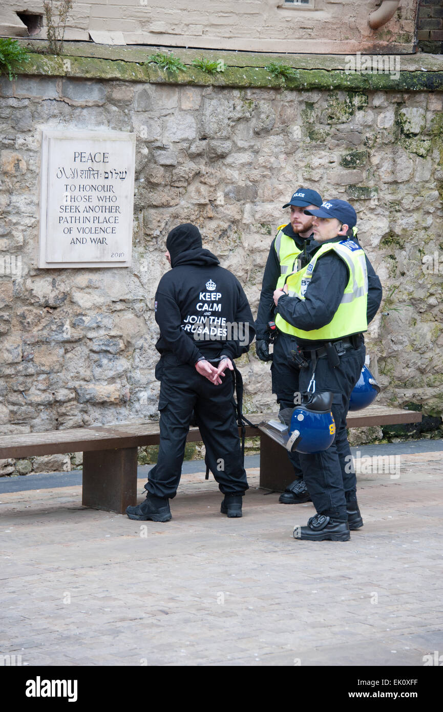Oxford, UK. 4. April 2015. English defence League | Protest und März in Oxford. Verhaftungen erfolgten Credit: Desmond Brambley/Alamy Live News Stockfoto
