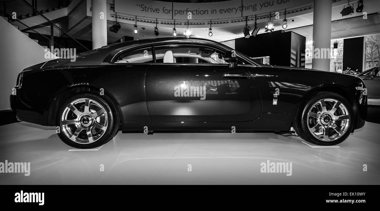 Showroom. Full-size Car Rolls-Royce Wraith (2013). Stockfoto