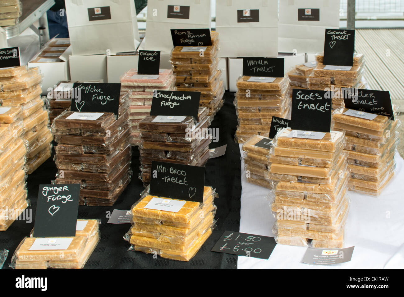Scottish Tablet Stand auf Bauern-Markt und schottische Küche und trinken Festival Schottlands Jahr Essen und trinken 2015 Stockfoto