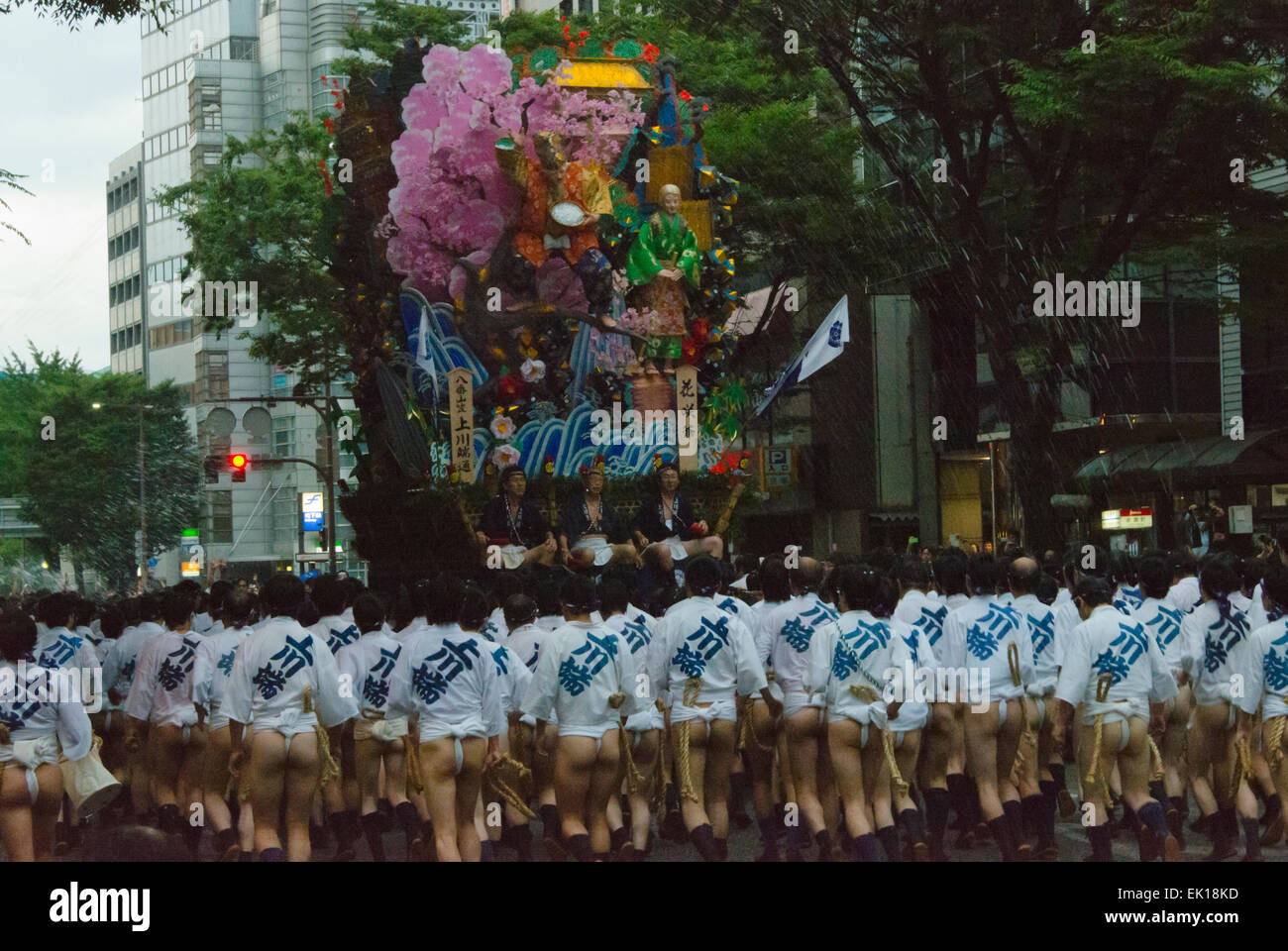 Yamasaka Schwimmer während Hakata Gion Yamakasa Festival, Fukuoka, Japan Stockfoto