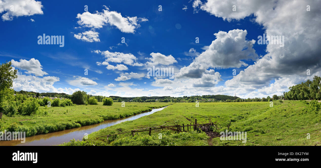 Sommer-Panorama-Landschaft Stockfoto