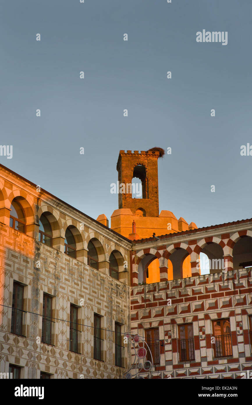 Espantaperros Turm in der Dämmerung, von hohen Platz von Badajoz, Extremadura, Spanien Stockfoto