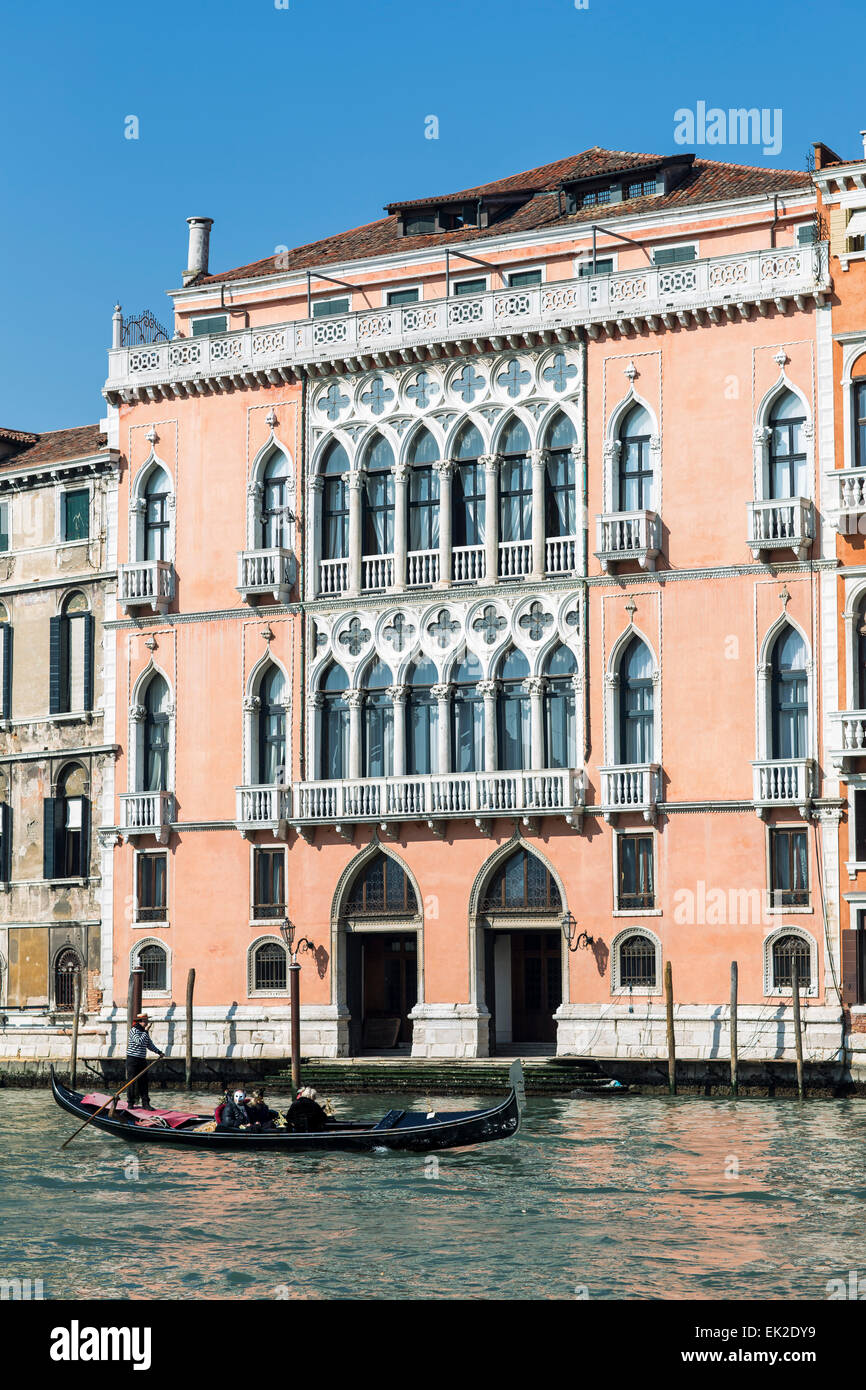 Gondel und Gondoliere, Venedig, Italien Stockfoto