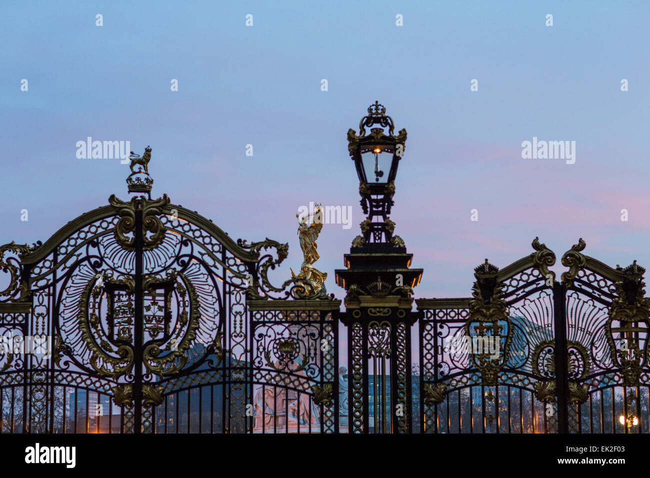 Schmiedeeisen, Buckingham Palace, London Stockfoto