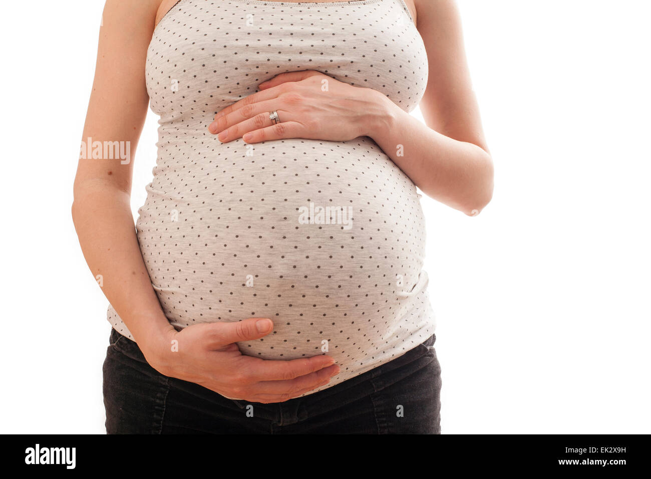 39 Jahre alte hochschwangere Frau in ihren späten 30er Jahren. Stockfoto