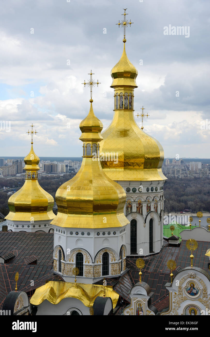 Goldene Kuppeln der Kirche Kiewer Höhlenkloster Stockfoto