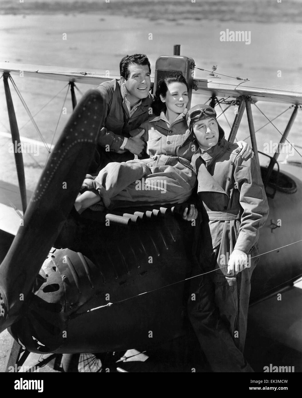 Fred MacMurray, Louise Campbell, Ray Milland, am Set des Films "Männer mit Flügeln", 1938 Stockfoto