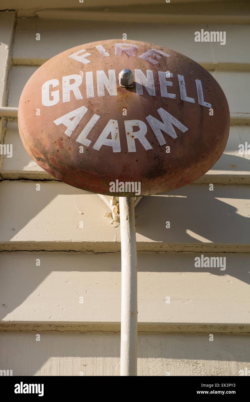 Hautnah auf der Feueralarm Glocke an Glen Lyon, Napier Hill, Neuseeland. Stockfoto