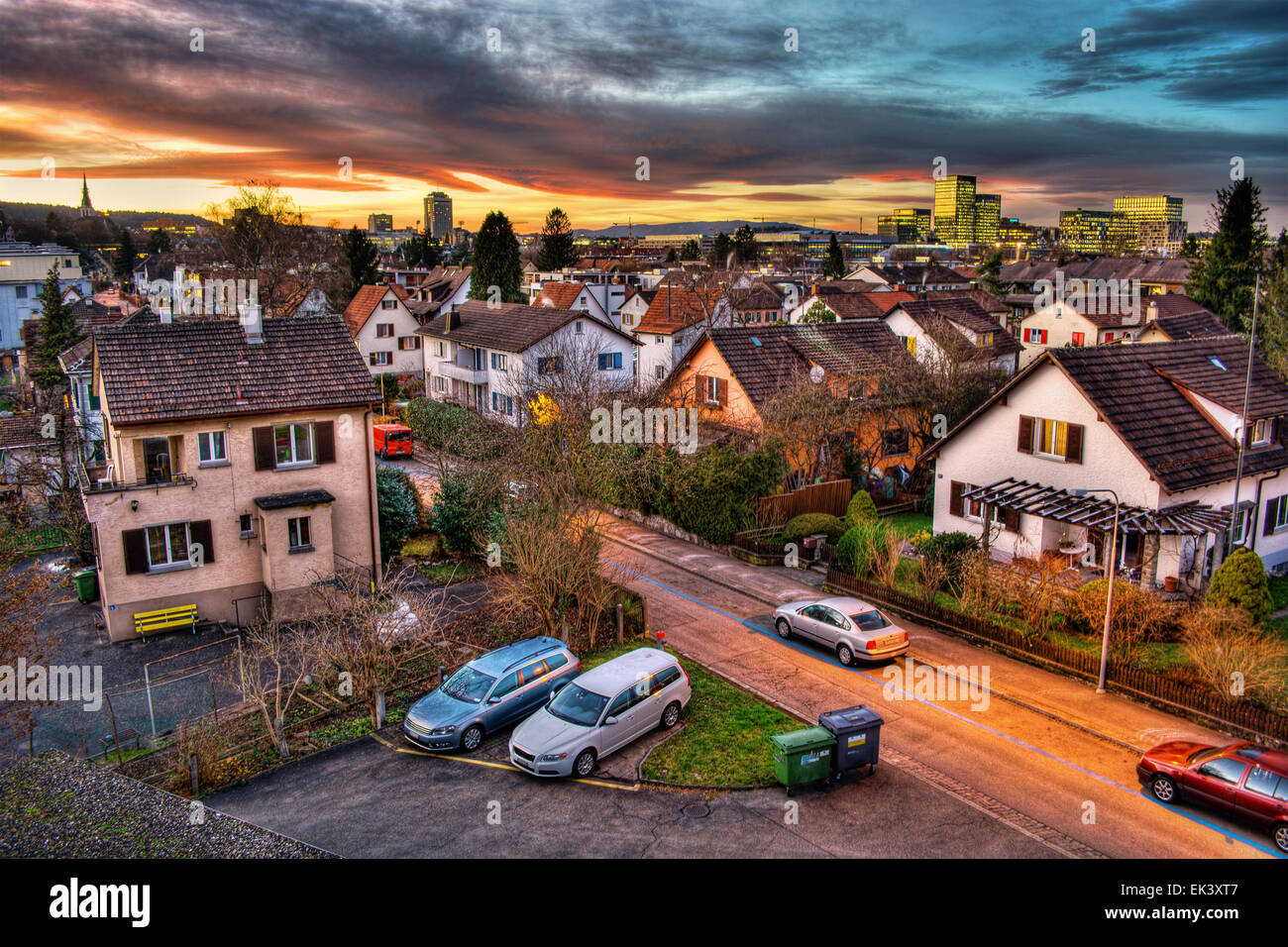 Januar 2015, Wohnquartier und Skyline von Zürich (Schweiz), HDR-Technik Stockfoto