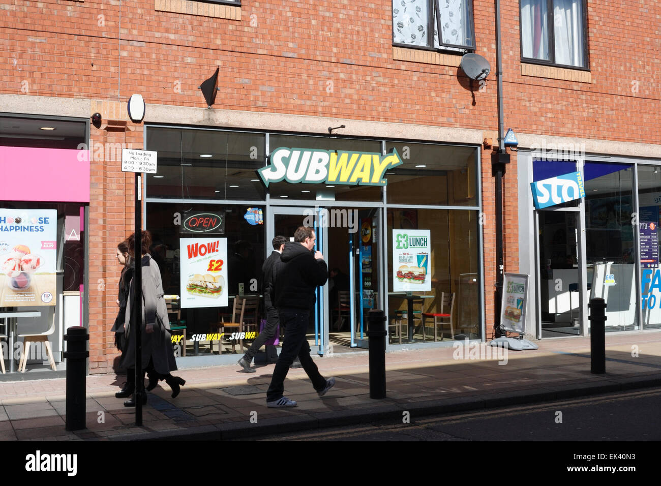 U-Bahn Fast Food-Kette bei der Division Street im Stadtzentrum von Sheffield Stockfoto