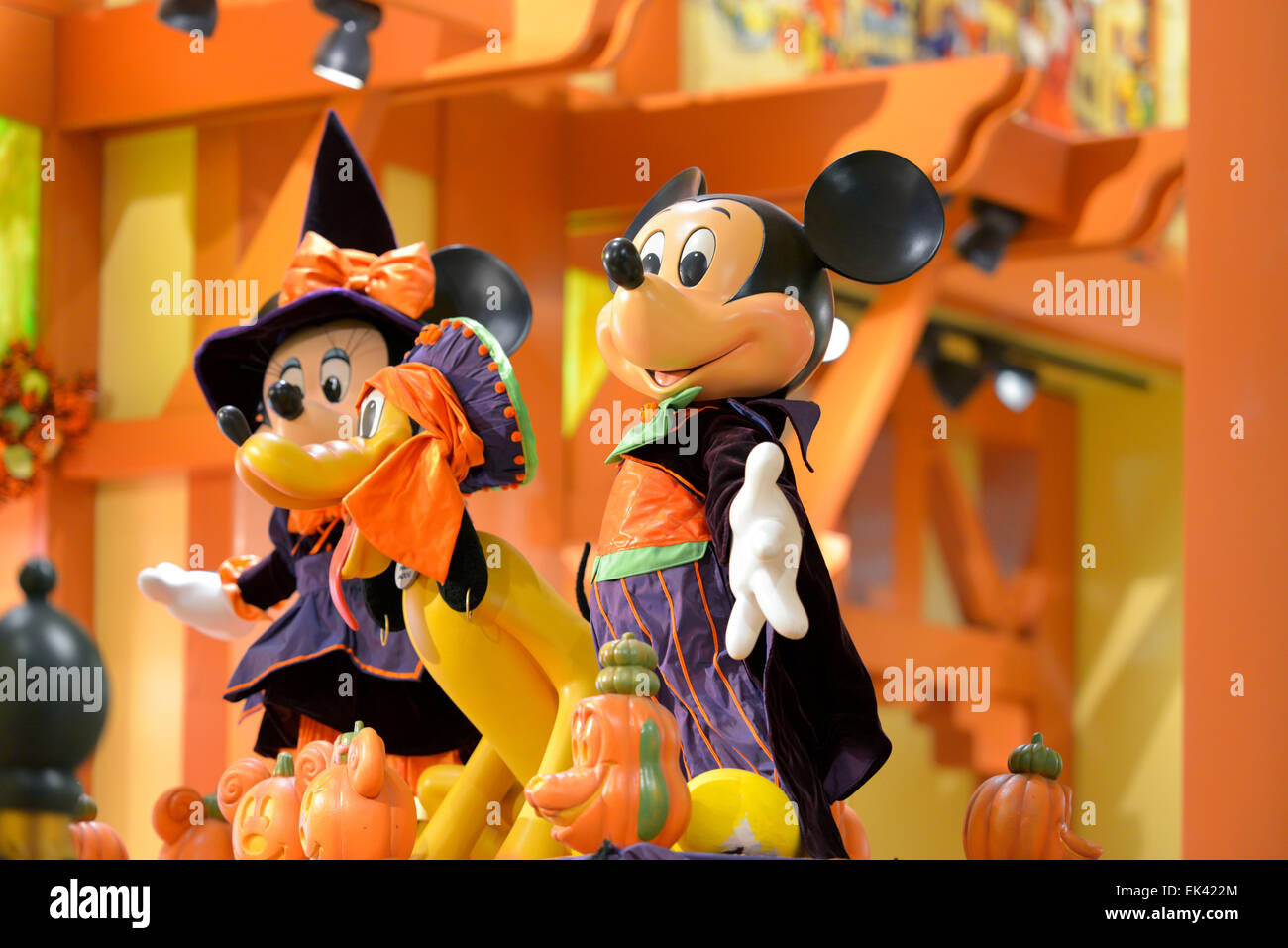 Spielsachen, Souvenirs im Disney Store, Mickey Mouse und Minnie Mouse Stockfoto
