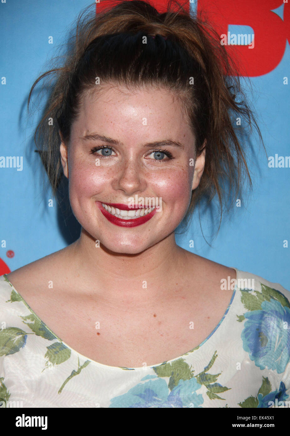 New York, USA. 6. April 2015. Schauspielerin JESSIE ENNIS besucht die New Yorker Premiere von der 4. Staffel der HBO Serie "Veep" an die SVA-Theater statt. Bildnachweis: Nancy Kaszerman/ZUMAPRESS.com/Alamy Live-Nachrichten Stockfoto