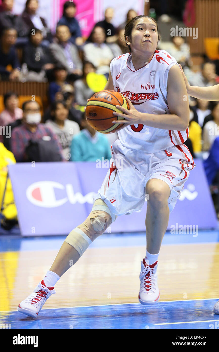 Moeko Nagaoka (RedWave), Jonathan 5, 2015 - Basketball: WJBL 2014-2015 W-League Play-off-Finale zwischen JX-ENEOS Sonnenblumen 60-56 FUJITSU Red Wave am 2. Yoyogi-Gymnasium, Tokio, Japan. © Yohei Osada/AFLO SPORT/Alamy Live-Nachrichten Stockfoto