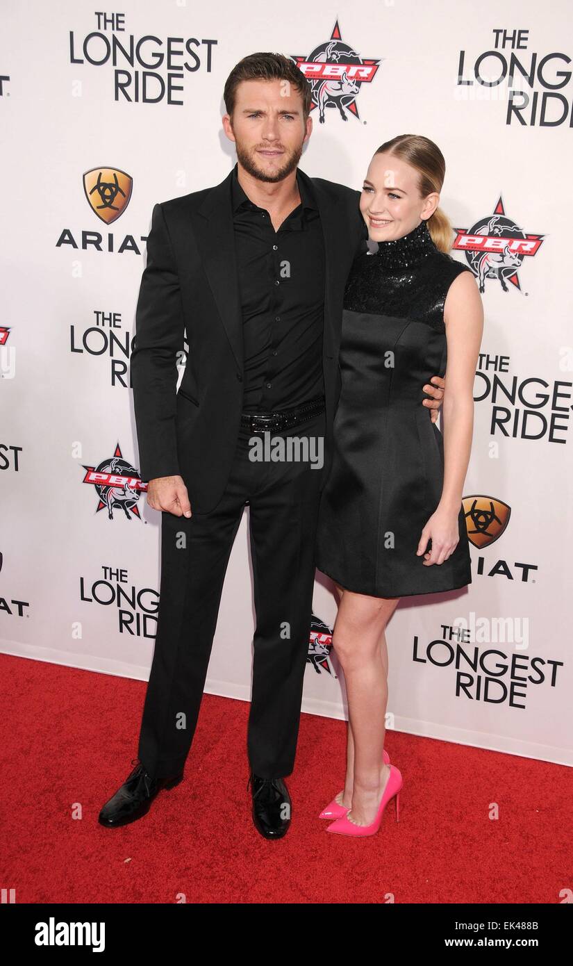 Los Angeles, Kalifornien, USA. 6. April 2015. 6. April 2015 - statt Los Angeles, Kalifornien, USA - Schauspieler SCOTT EASTWOOD, Schauspielerin BRITT ROBERTSON auf der "Die längste Fahrt" Hollywood-Premiere auf dem TCL Chinese Theater, Hollywood. Bildnachweis: Paul Fenton/ZUMA Draht/Alamy Live-Nachrichten Stockfoto