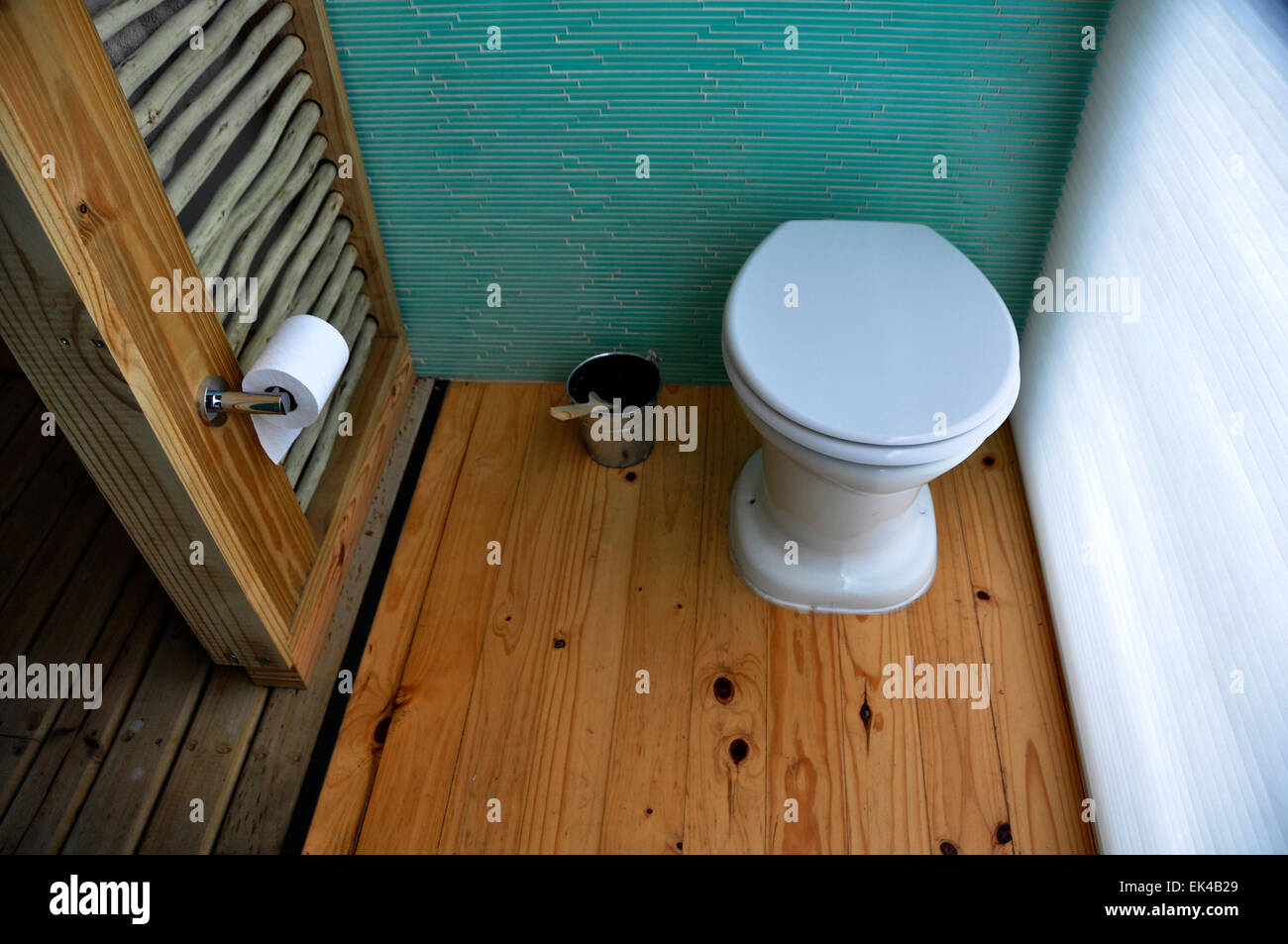 Eco-Toilette am Oudebosch, Selbstversorger-Hütten, capenature'accomodation,  Kogelberg Naturreservat. Öko-Toiletten sind kostenlose Toiletten Wasser.  Sie sind ein vollständig geschlossenes System ohne Abwasser-Kanalnetz und  die Kläranlagen erforderlich ...