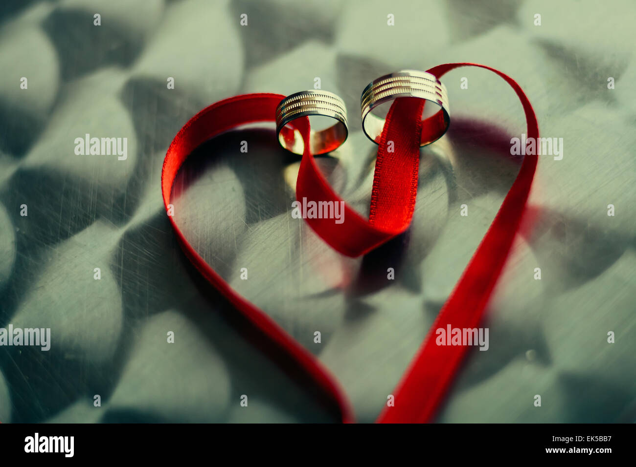 Verbundene ringe -Fotos und -Bildmaterial in hoher Auflösung – Alamy
