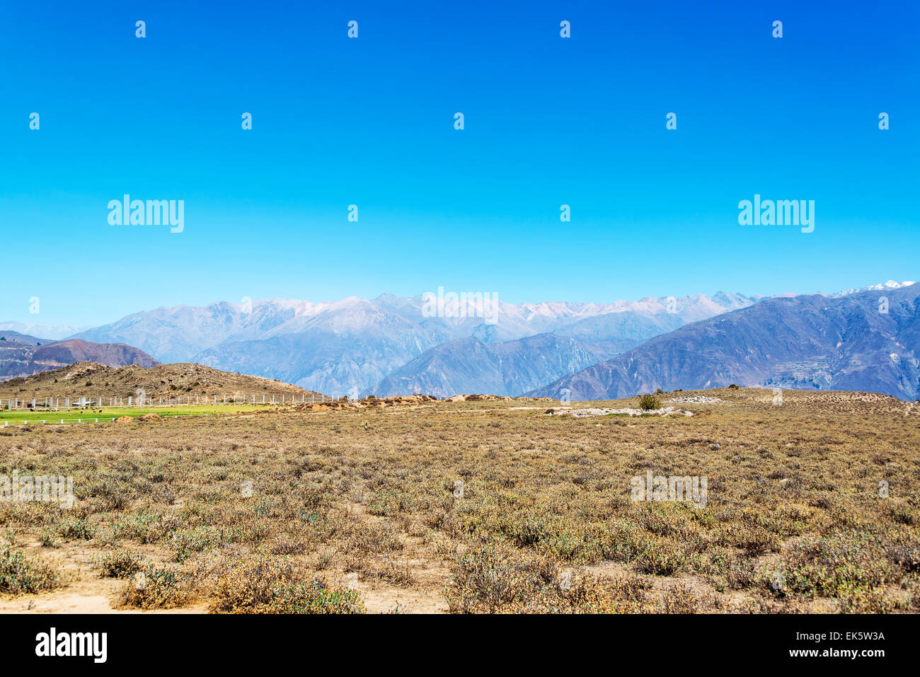 Blick auf die Landschaft rund um Colca Canyon in der Nähe von Arequipa, Peru Stockfoto