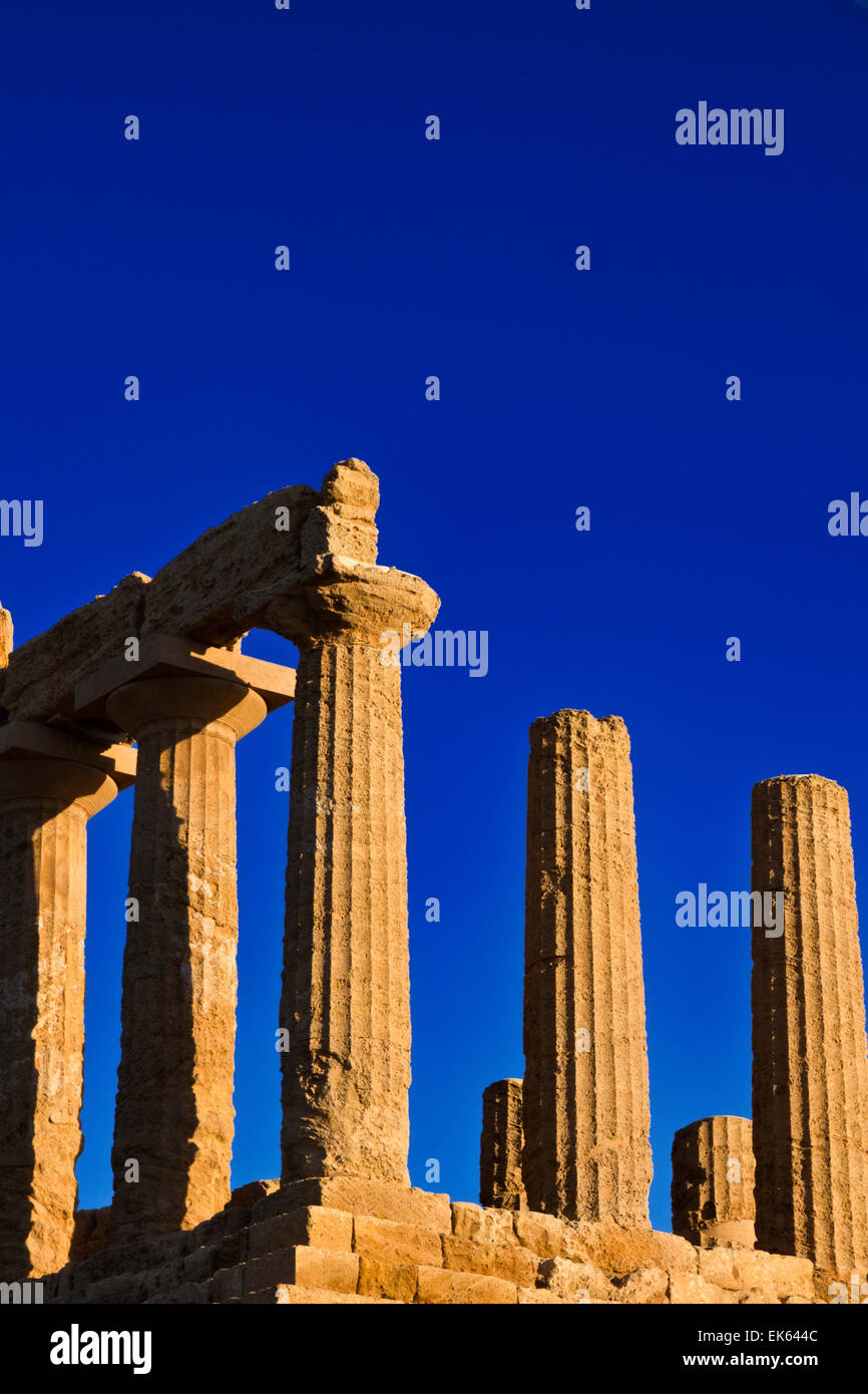 Italien, Sizilien, Agrigento, Tal der griechischen Tempel, Juno Temple (480-420 v. Chr.) Stockfoto