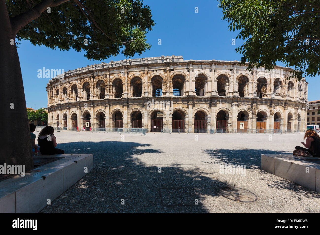 Nimes, Departement Gard, Languedoc-Roussillon, Frankreich. Das römische Amphitheater. Stockfoto