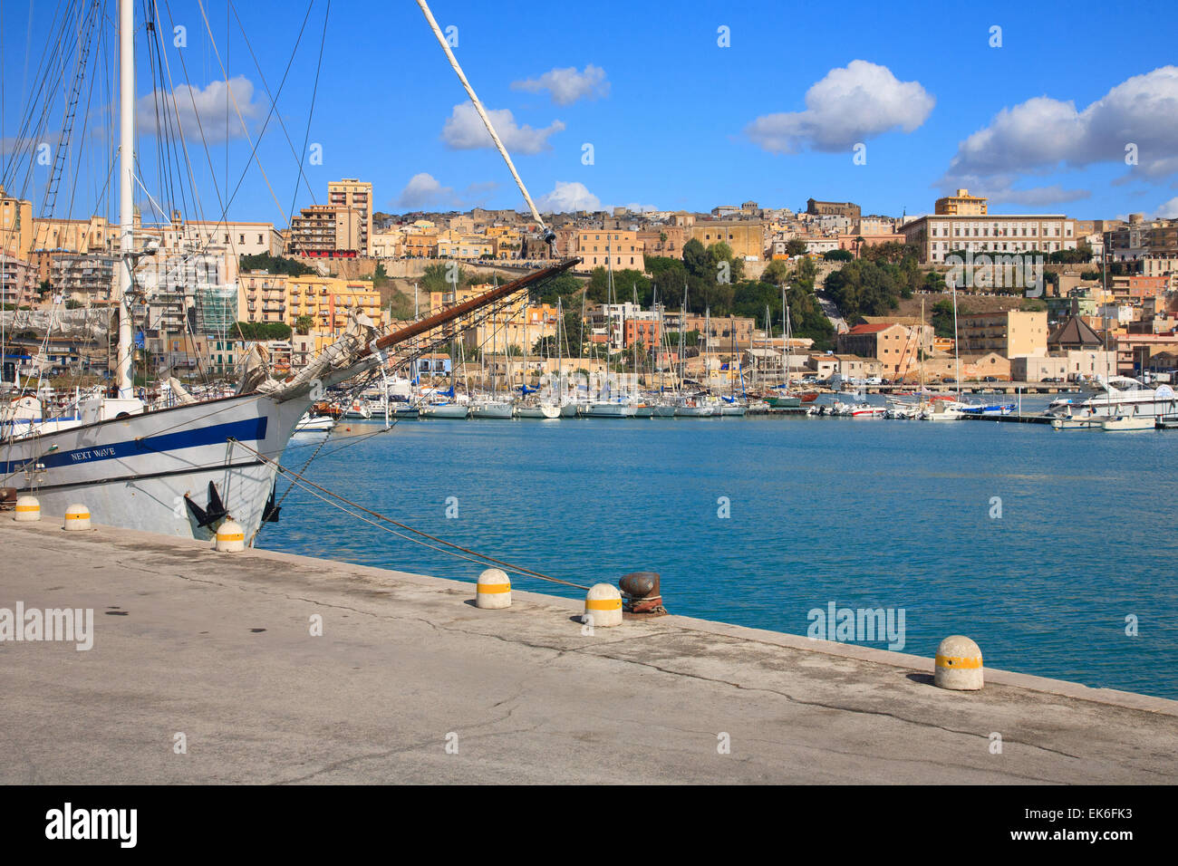 Der Hafen Sciacca im südlichen Sizilien, einen Fischereihafen und berühmt für seine Keramikproduktion Stockfoto