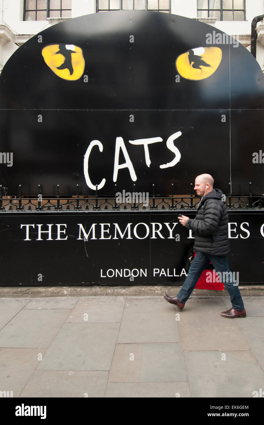 Melden Sie für Katzen das Musical vor dem Londoner Palladium Theater. Stockfoto