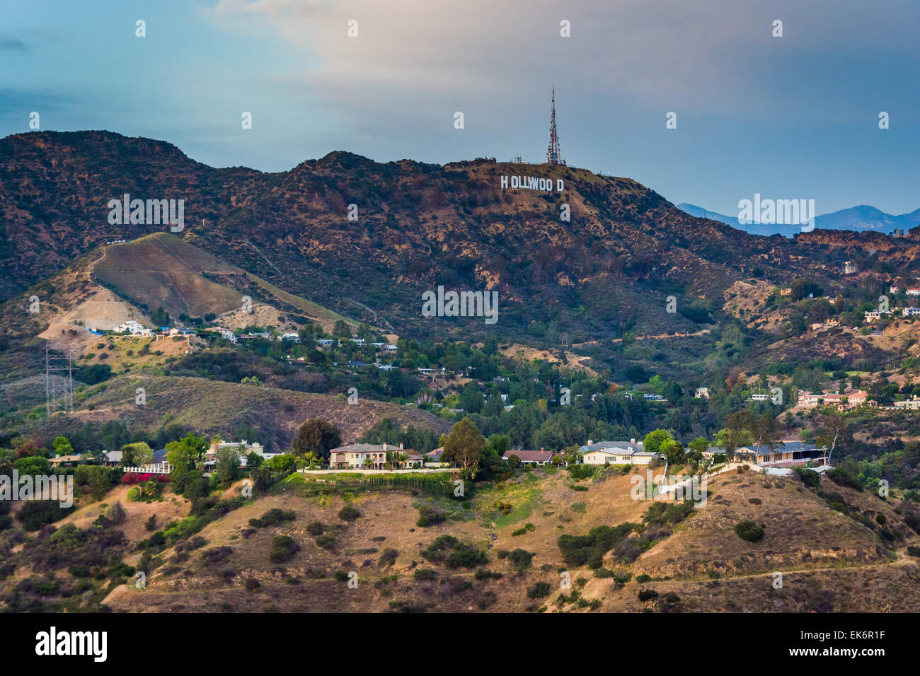 Blick auf das Hollywood-Schild aus Hollywood Bowl übersehen, in Los Angeles, Kalifornien. Stockfoto
