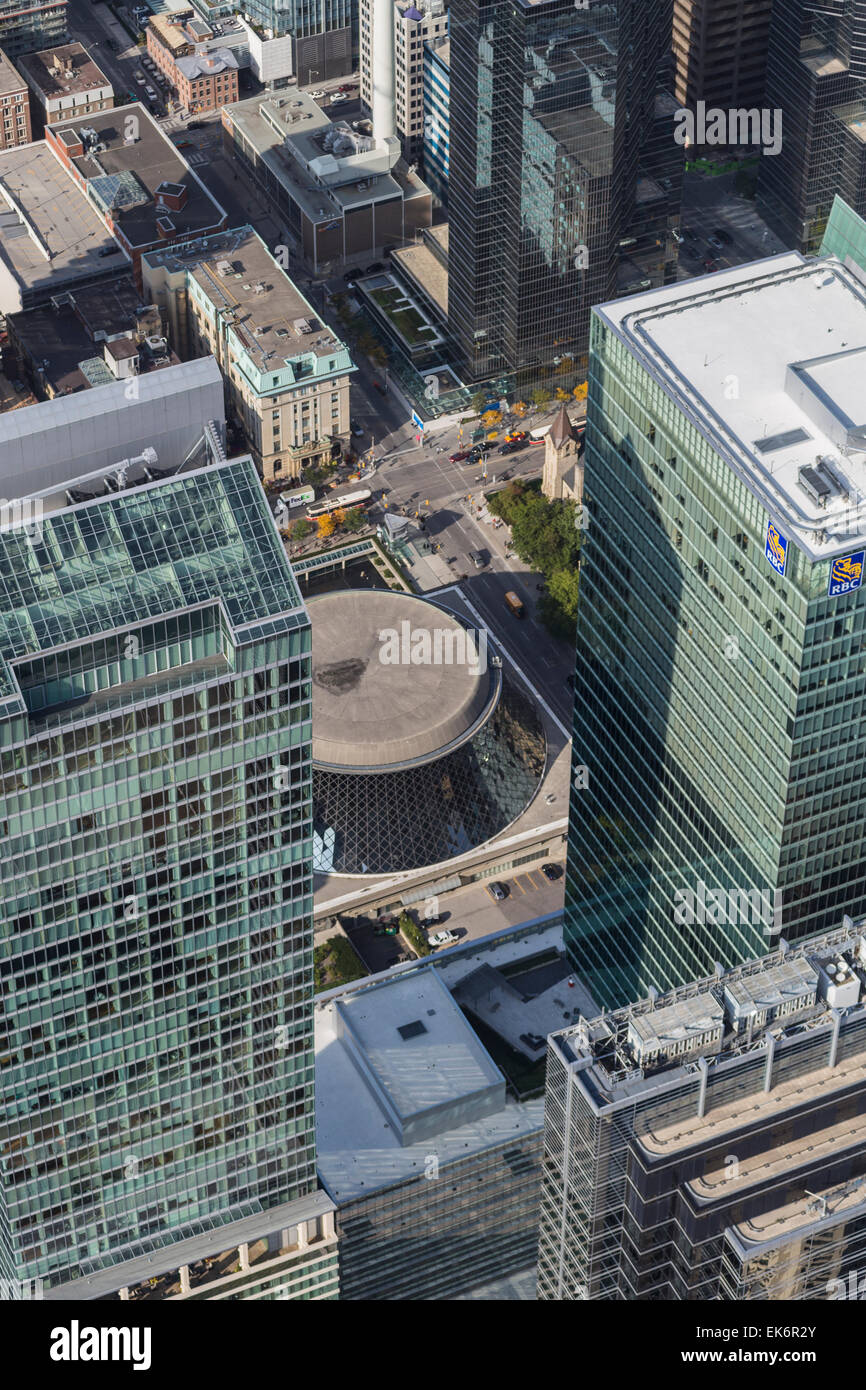 Roy Thomson Hall vom CN Tower, Toronto, Ontario, Kanada Stockfoto