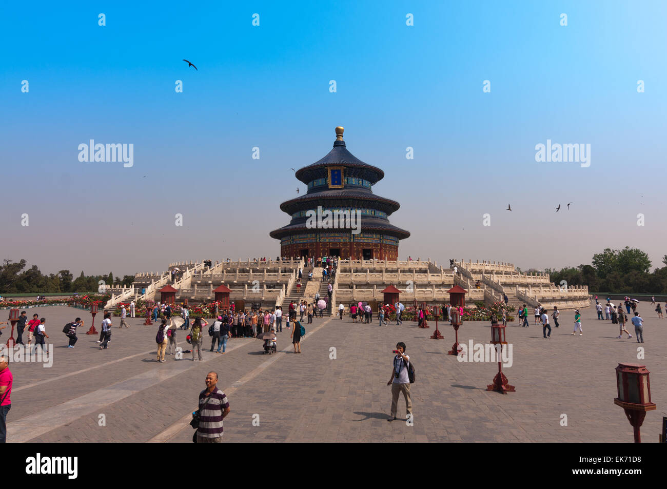 Peking, CHINA-Mai 24,2013: Leute Besuch der berühmten Temple of Heaven. Der Himmelstempel wurde als UNESCO ausgewählt. Stockfoto