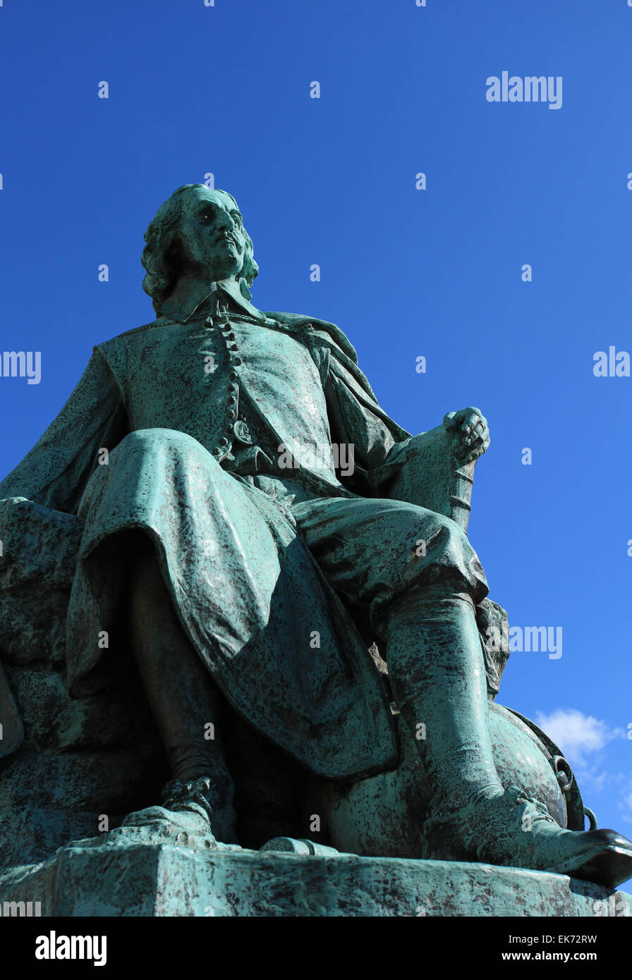 Der deutsche Wissenschaftler, Erfinder und Politiker Otto-von-Guericke-Statue. Alter Markt, Magdeburg, Sachsen-Anhalt, Deutschland. Stockfoto
