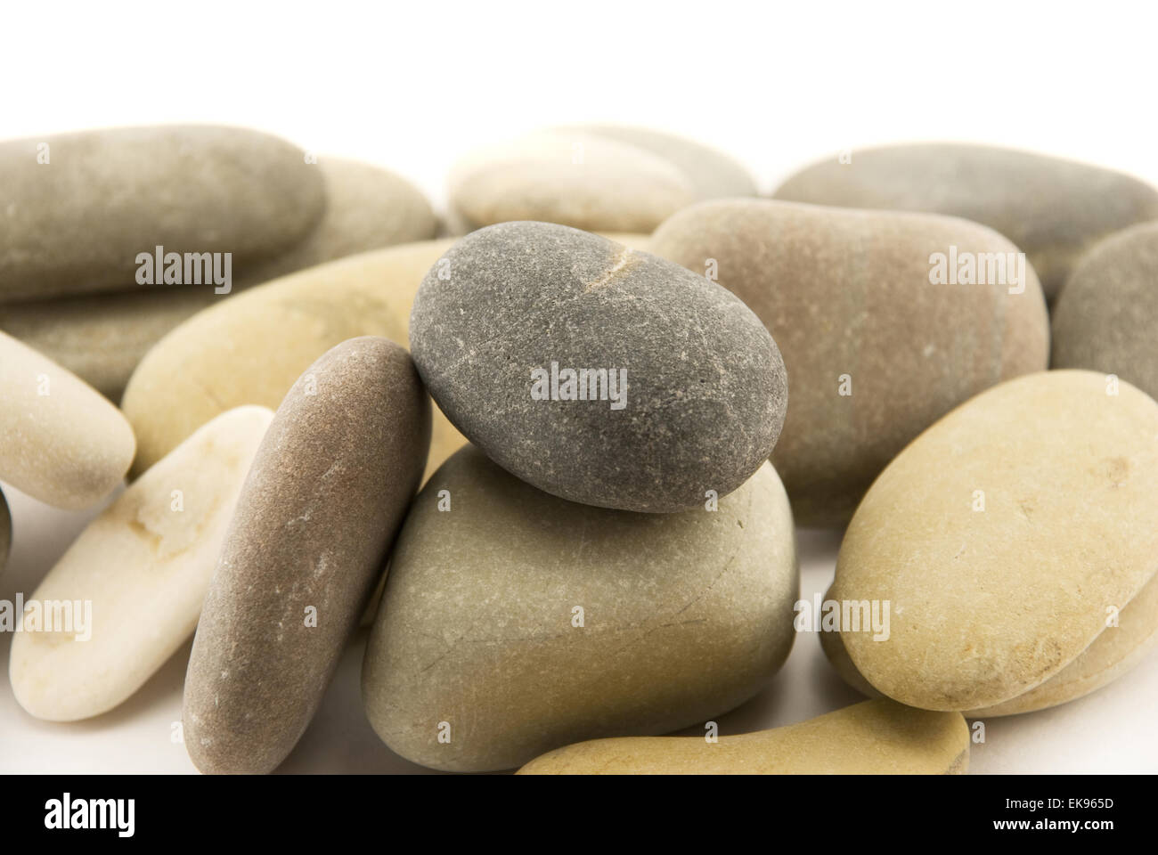 Steinen, isoliert auf weiss Stockfoto