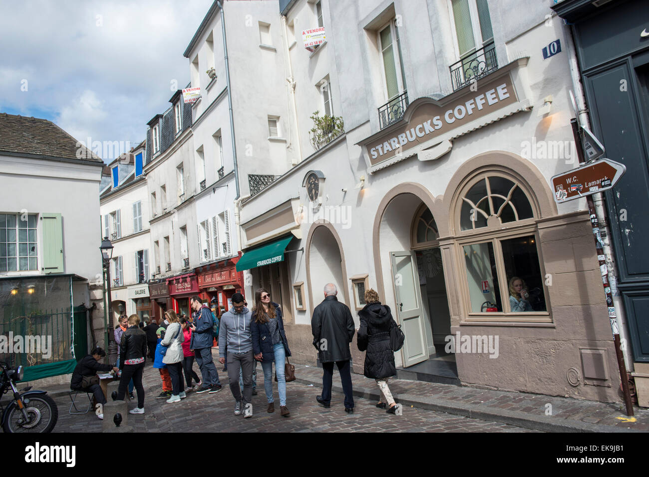 Starbucks in Montmartre, Paris Frankreich EU Stockfoto